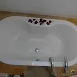Wohlfuehloase Mit 2 Baeder 80 Qm Lägenhet *