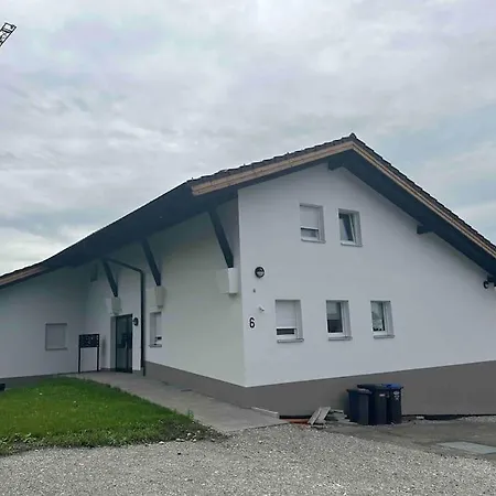 Apartmán Wohlfuehloase Mit 2 Baeder 80 Qm Grabenstätt
